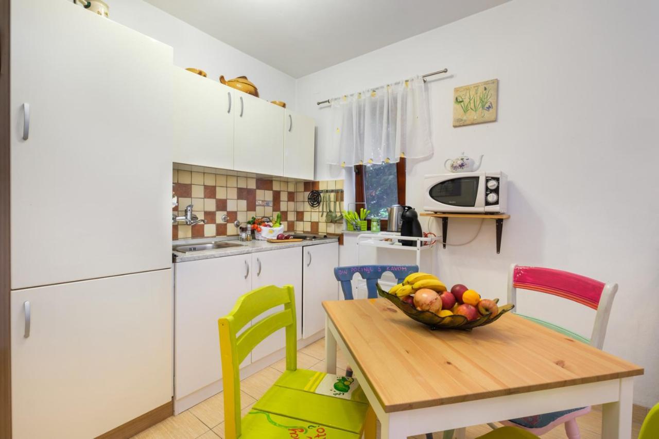 Apartments Suncani ซาเกร็บ ภายนอก รูปภาพ
